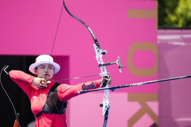 法国射箭选手实力强劲,蝉联冠军 法国射箭选手实力强劲,蝉联冠军