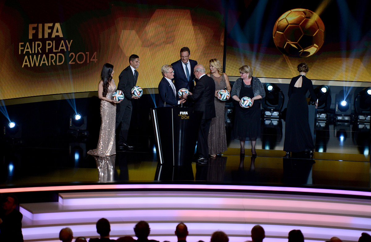 九游娱乐官方-包含极具挑战性!东亚足球盛事的卓越表现!的词条