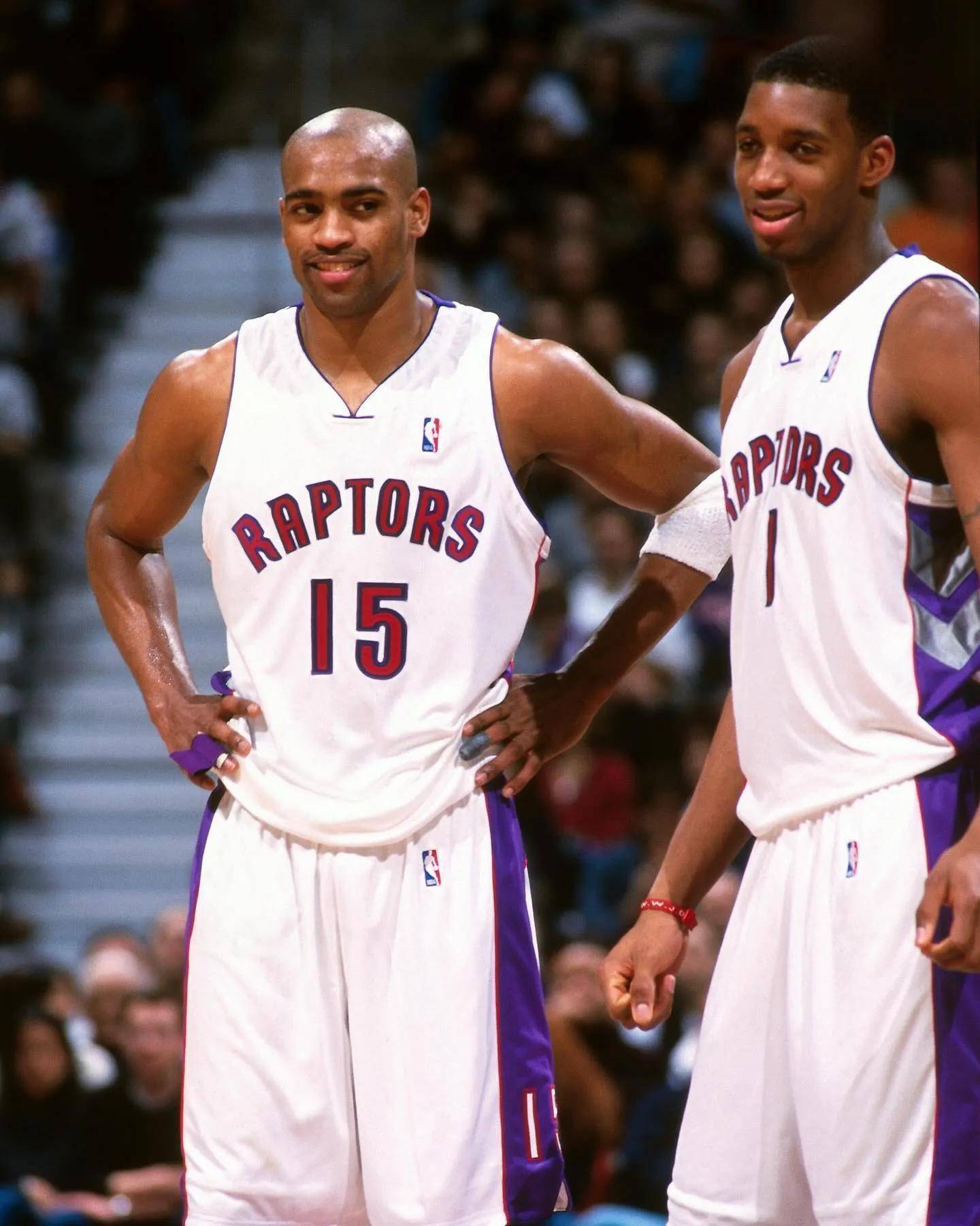 九游娱乐app下载-关于小猛龙文斯卡特表现抢眼,助球队取胜的信息