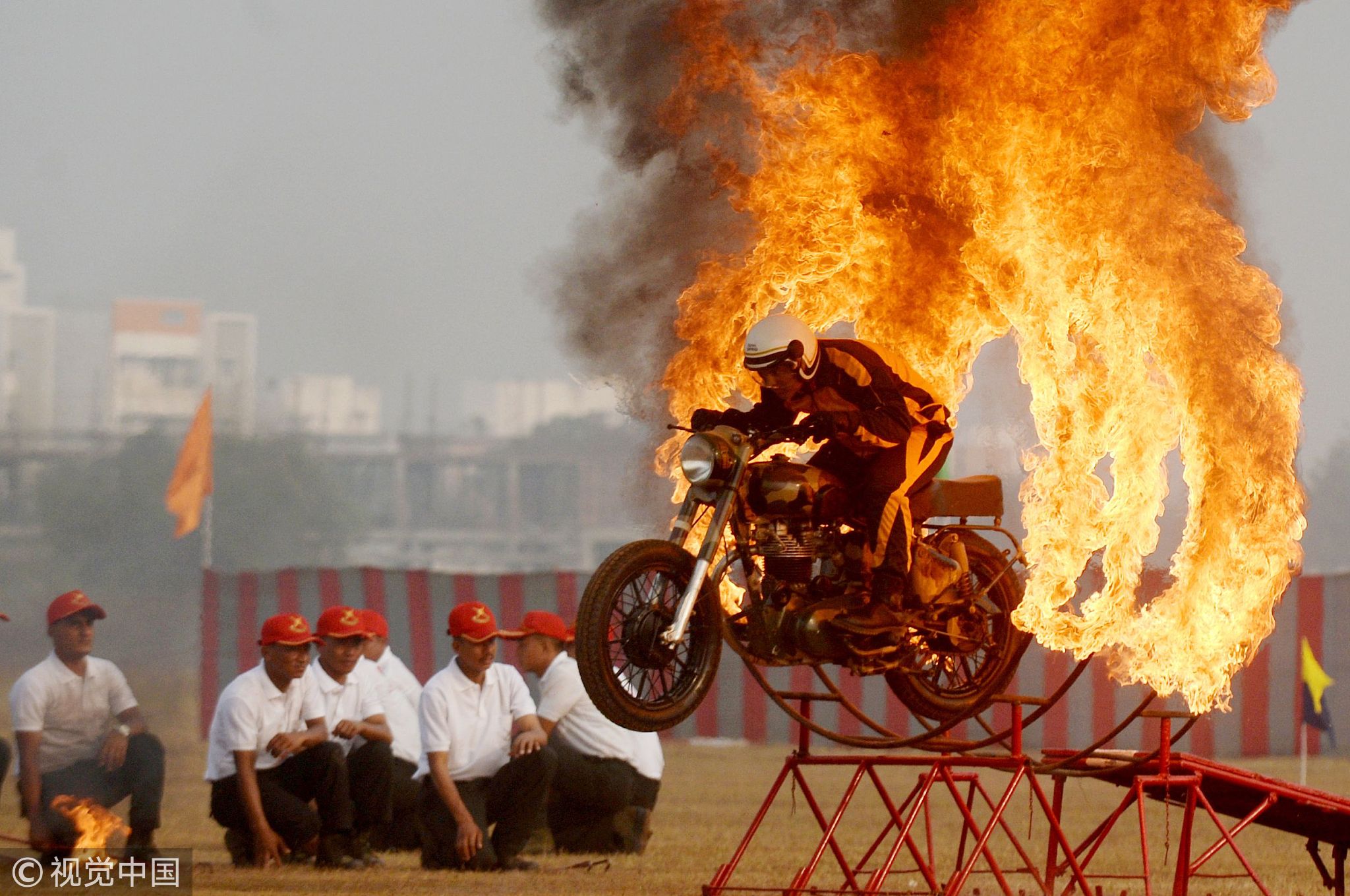印度球队惊险胜出,继续往前走 印度球队惊险胜出,继续往前走