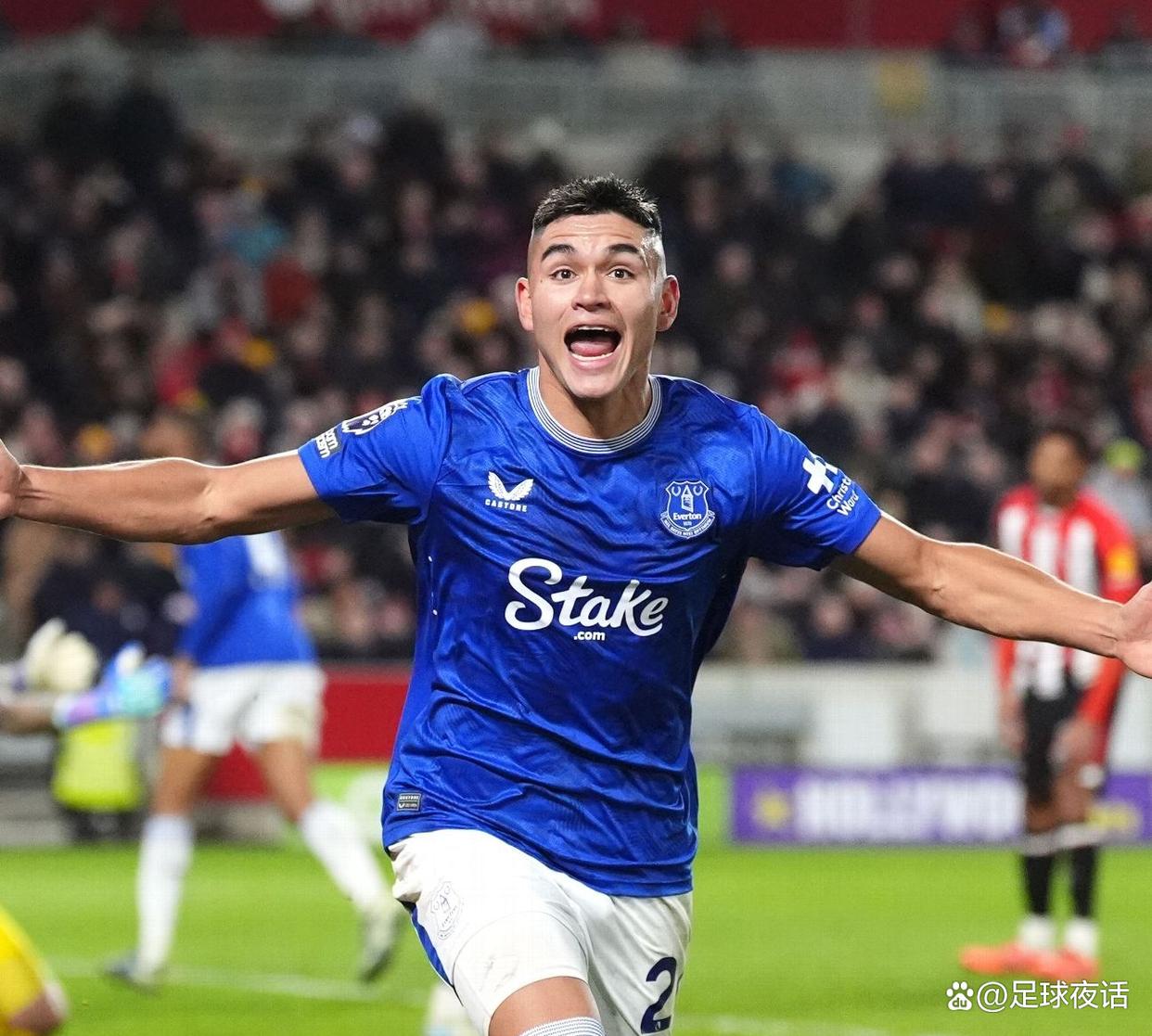 埃弗顿绝杀客场，球员竞技充满激情的简单介绍