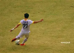 辽足千里迢迢不负重托目标锁定进入前八