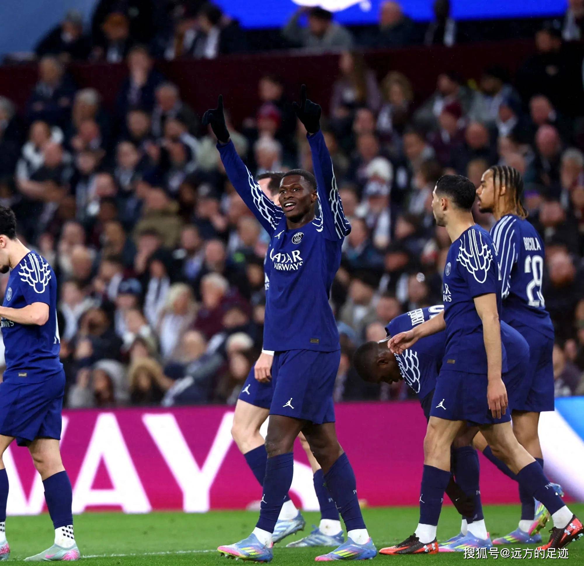 包含惊心动魄，欧冠联赛淘汰赛场面戏剧性十足的词条