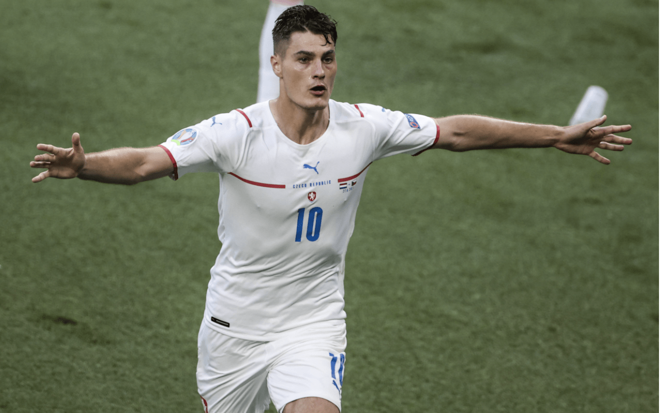九游娱乐网站-捷克遭遇丹麦逆转，小组出线前景堪忧的简单介绍
