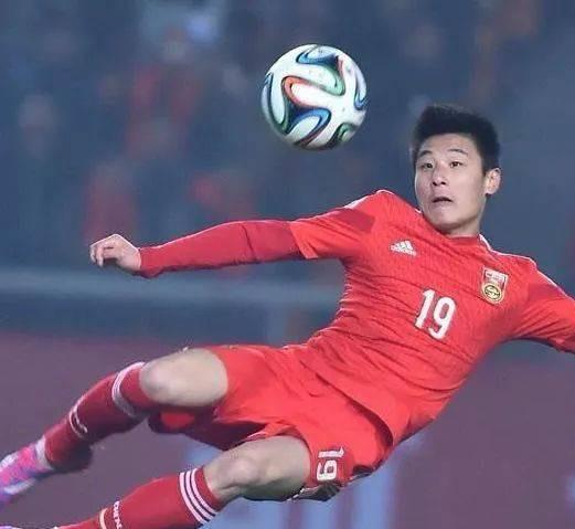 九游游戏-运动员斗志昂扬，创造历史传奇