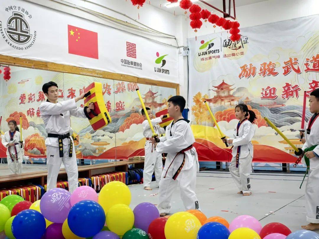 精准无比!选手刷新个人跆拳道项目最高分的简单介绍 精准无比!选手刷新个人跆拳道项目最高分的简单介绍