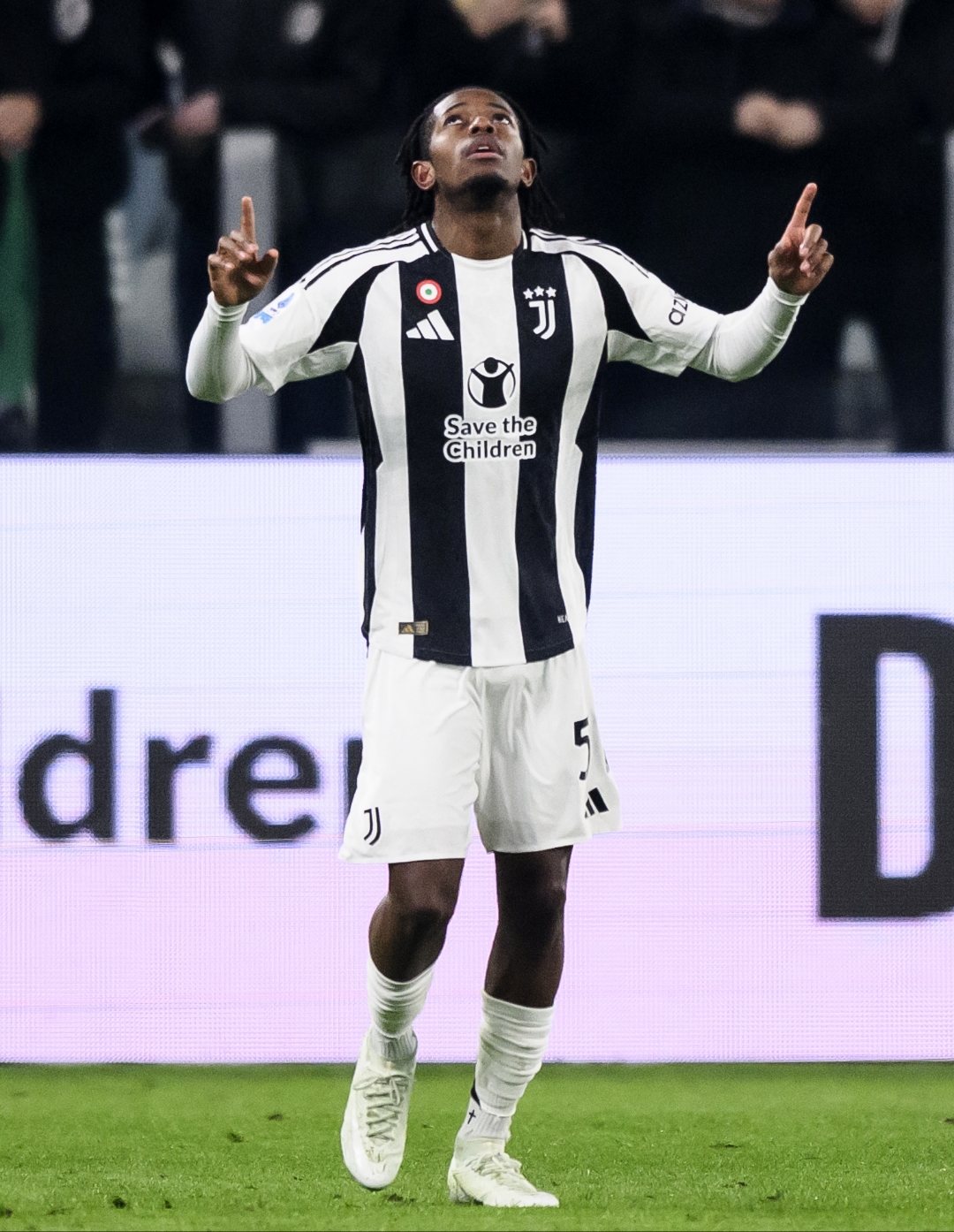 九游娱乐首页-意甲劲旅米兰尤文争雄比赛将对决狂风暴雨