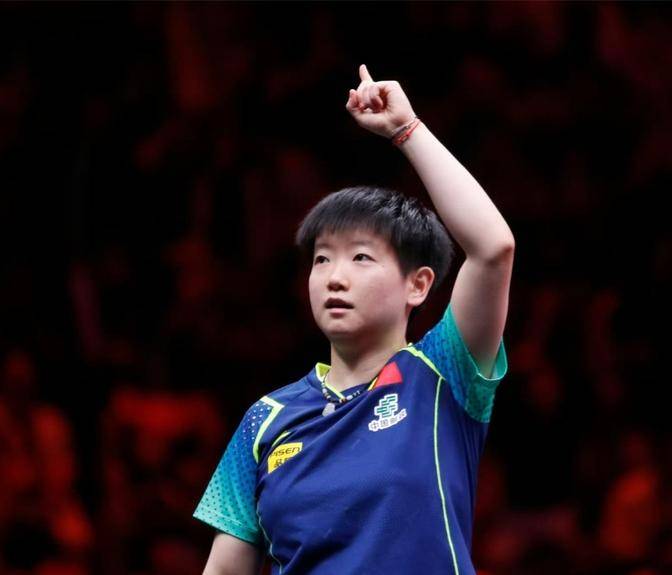 无可阻挡！女球员在比赛中展现实力，夺得胜利的简单介绍