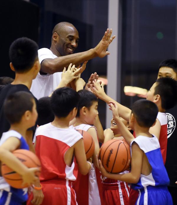 九游VIP-篮球赛场上发生的精彩瞬间让人流连忘返的简单介绍