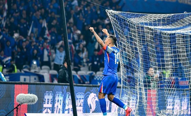 九游APP-申花主场遭鲁能逆转，遭遇三连败