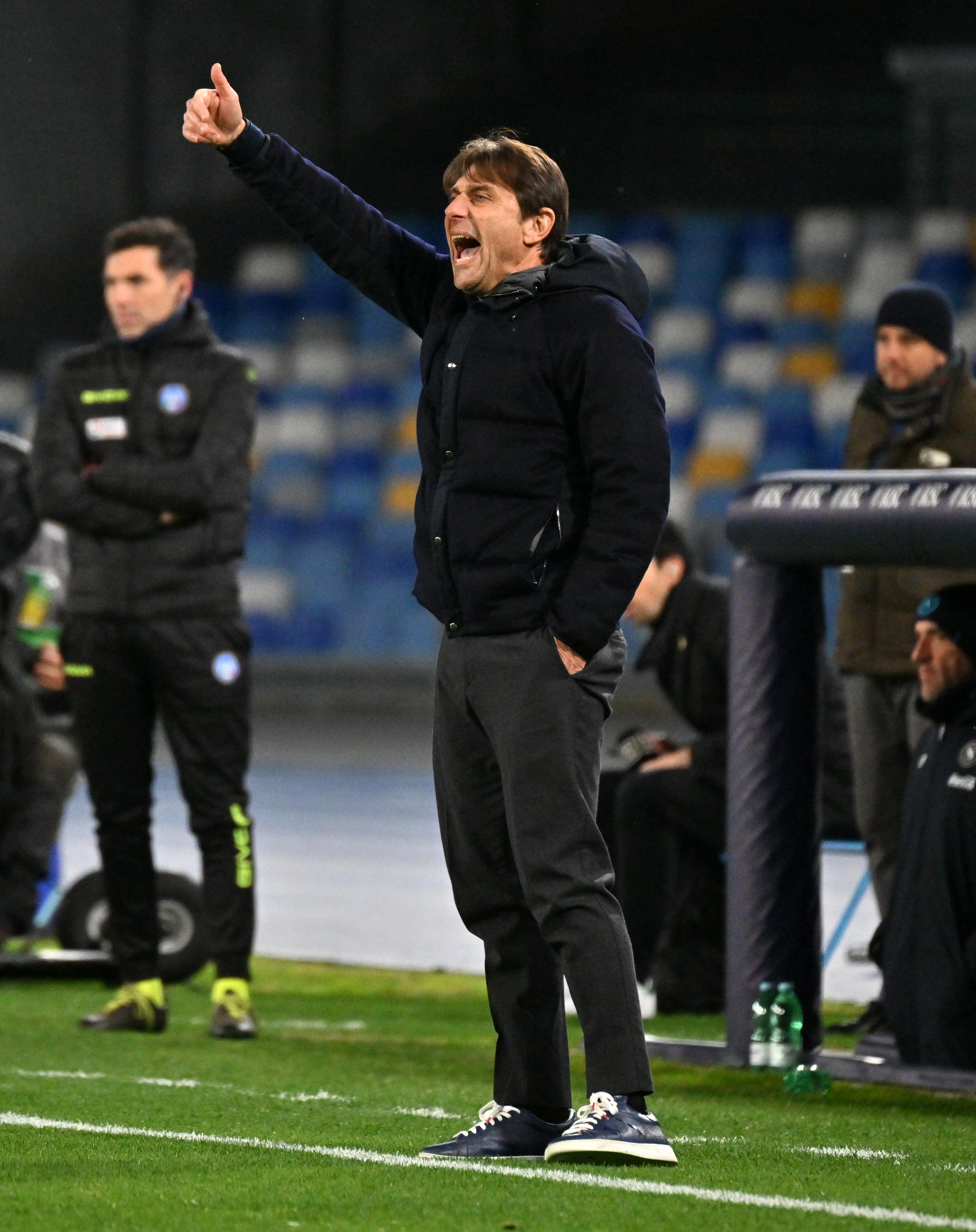 那不勒斯进攻火力全开，客场大胜对手