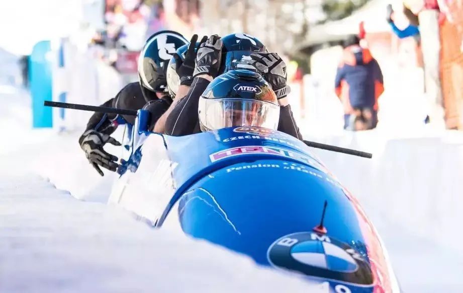 九游体育APP下载-瑞士滑冰冠军展现实力，稳定进入决赛