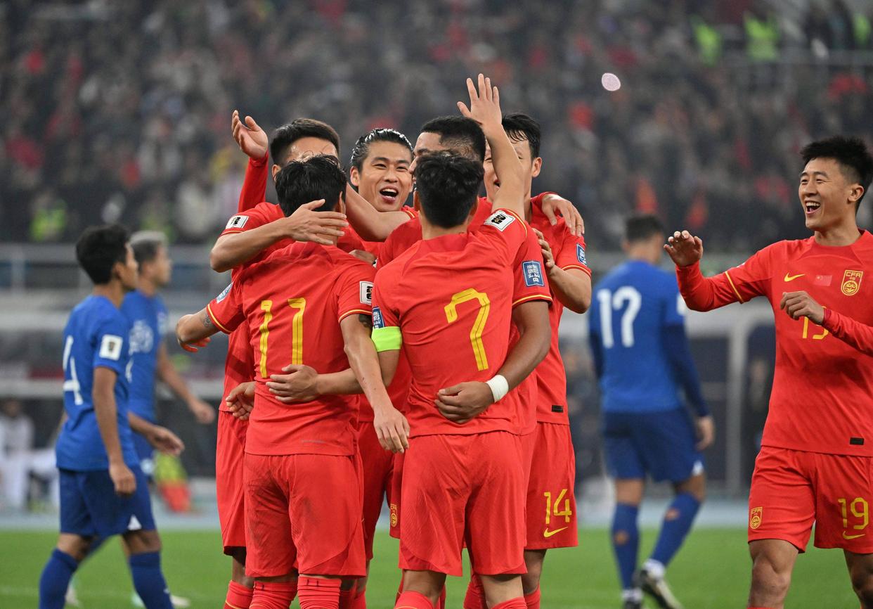 九游娱乐app下载-国足士气高昂，蓄势待发迎战强敌