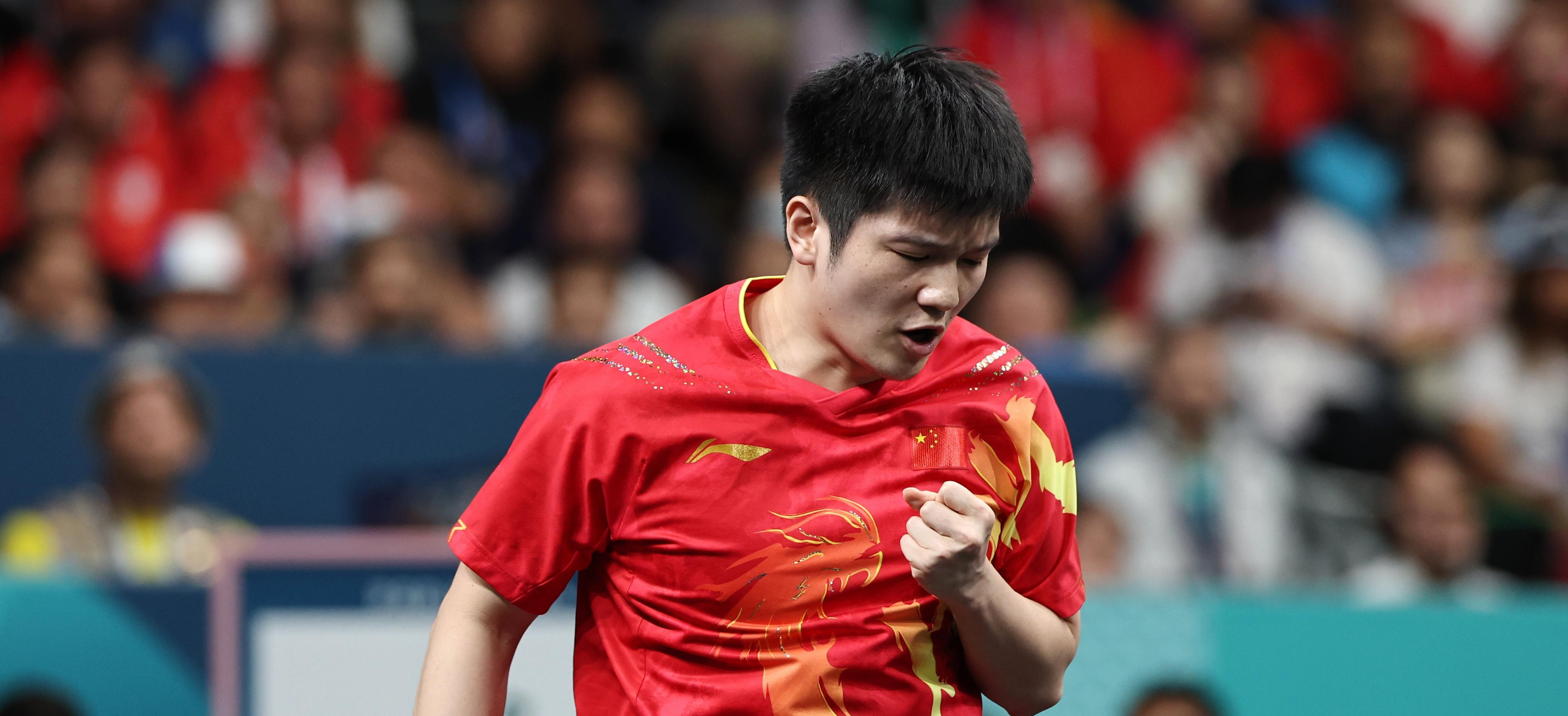 九游体育官方入口-包含临危受命球员勇挺，球队主场大胜士气大振的词条