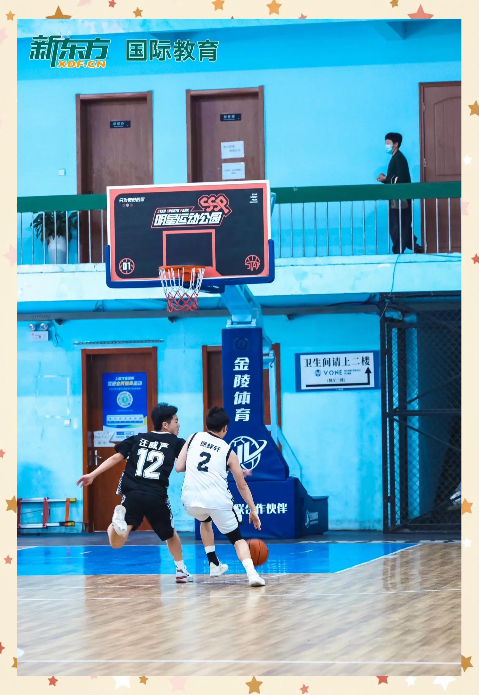 包含临危受命球员勇挺，球队主场大胜士气大振的词条