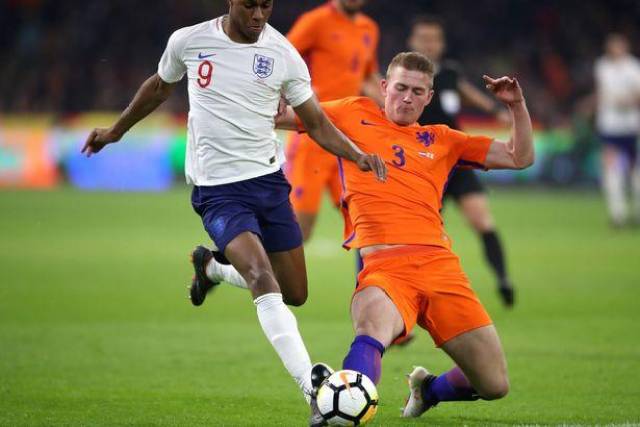 九游体育平台-法国遭遇出乎意料的失利,荷兰取得胜利领跑的简单介绍