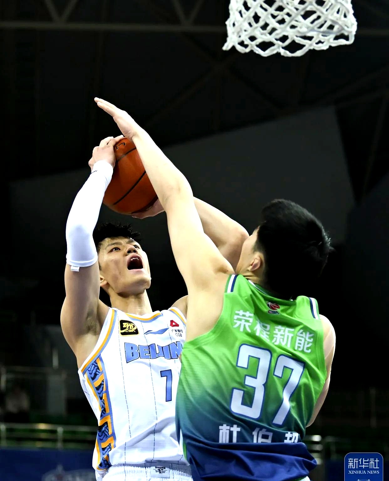 篮球决赛预告:强队争锋对决引爆球迷热情 篮球决赛预告:强队争锋对决引爆球迷热情