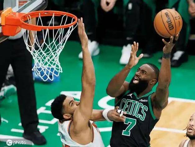 雄鹿力克凯尔特人,追平东部榜首 雄鹿力克凯尔特人,追平东部榜首