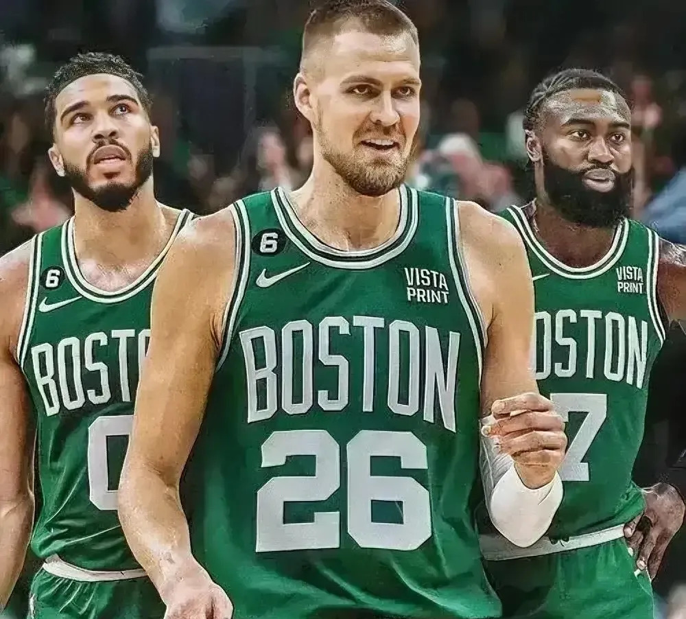 凯尔特人客场大胜雷霆,泰塔姆砍下25分 凯尔特人客场大胜雷霆,泰塔姆砍下25分