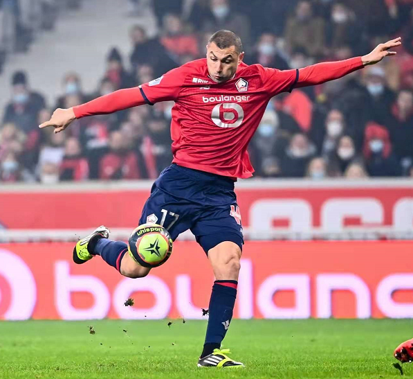 里尔主场大胜莱茵,继续领先积分榜的简单介绍 里尔主场大胜莱茵,继续领先积分榜的简单介绍