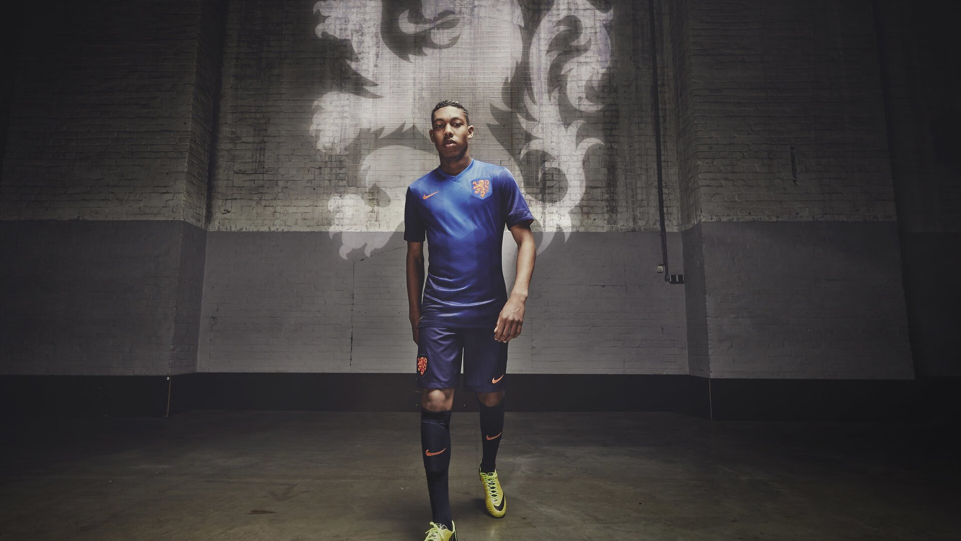 绿茵蓝图与篮球热浪，当英超争冠悬念点燃北京队的铁血斗志