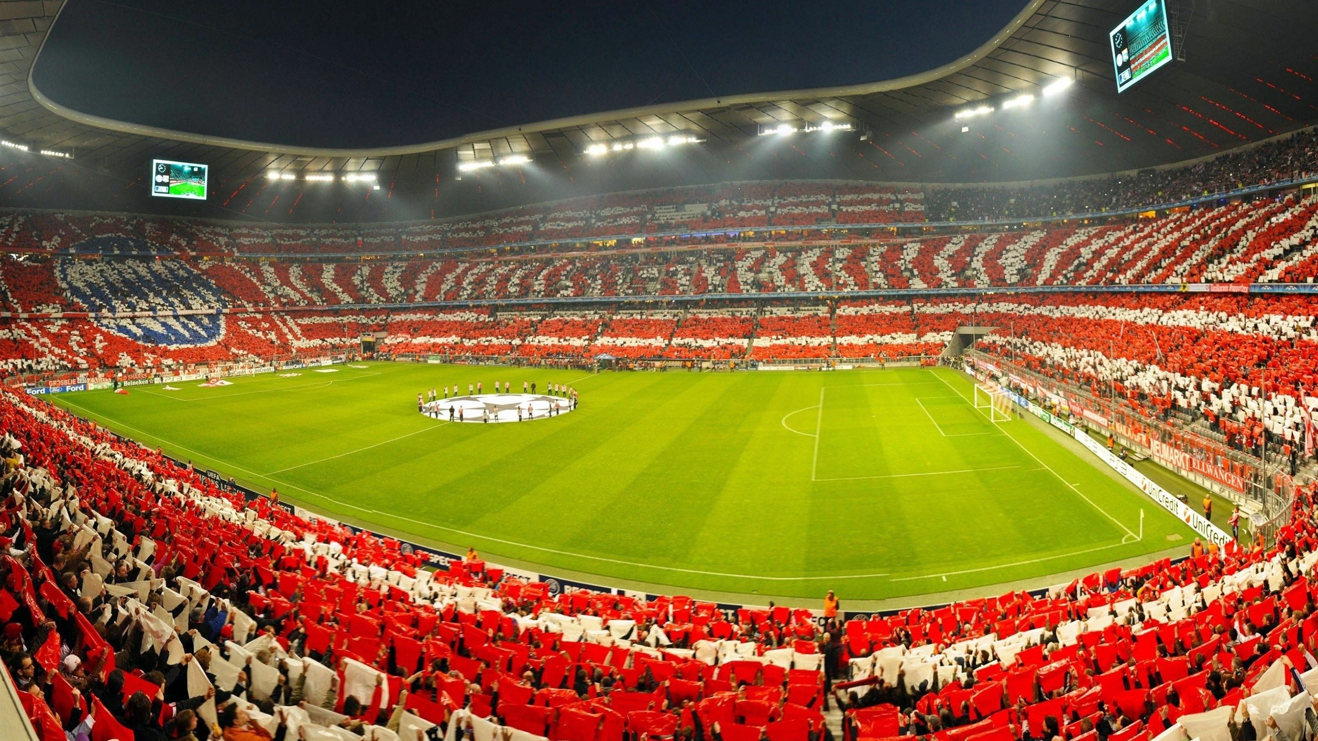 青春风暴席卷亚平宁,红魔利刃破长空,两种成功学的当代绿茵启示录