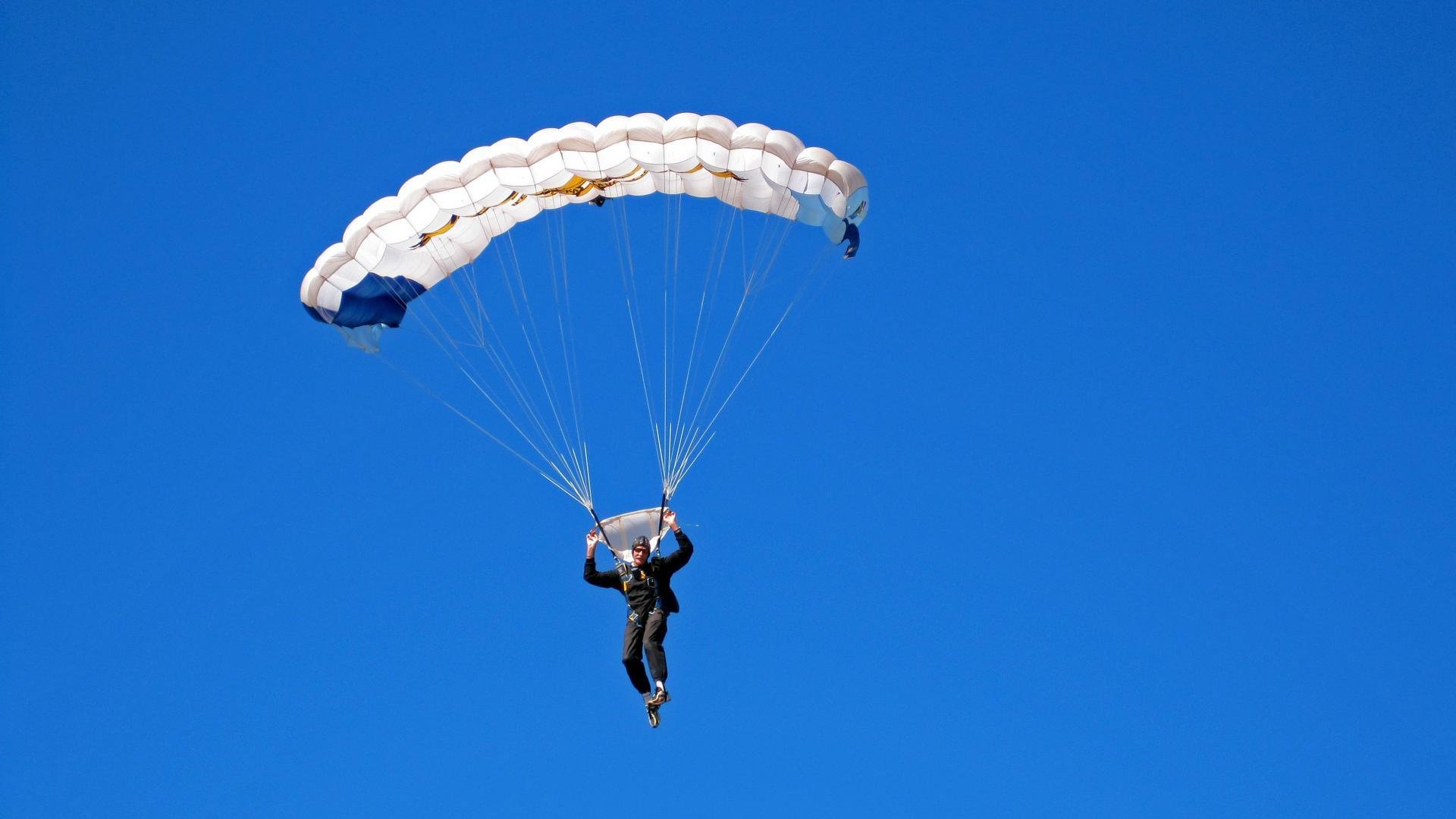 永恒之城的利刃，在异乡斩落奥地利！布鲁诺暴走诠释何为关键先生