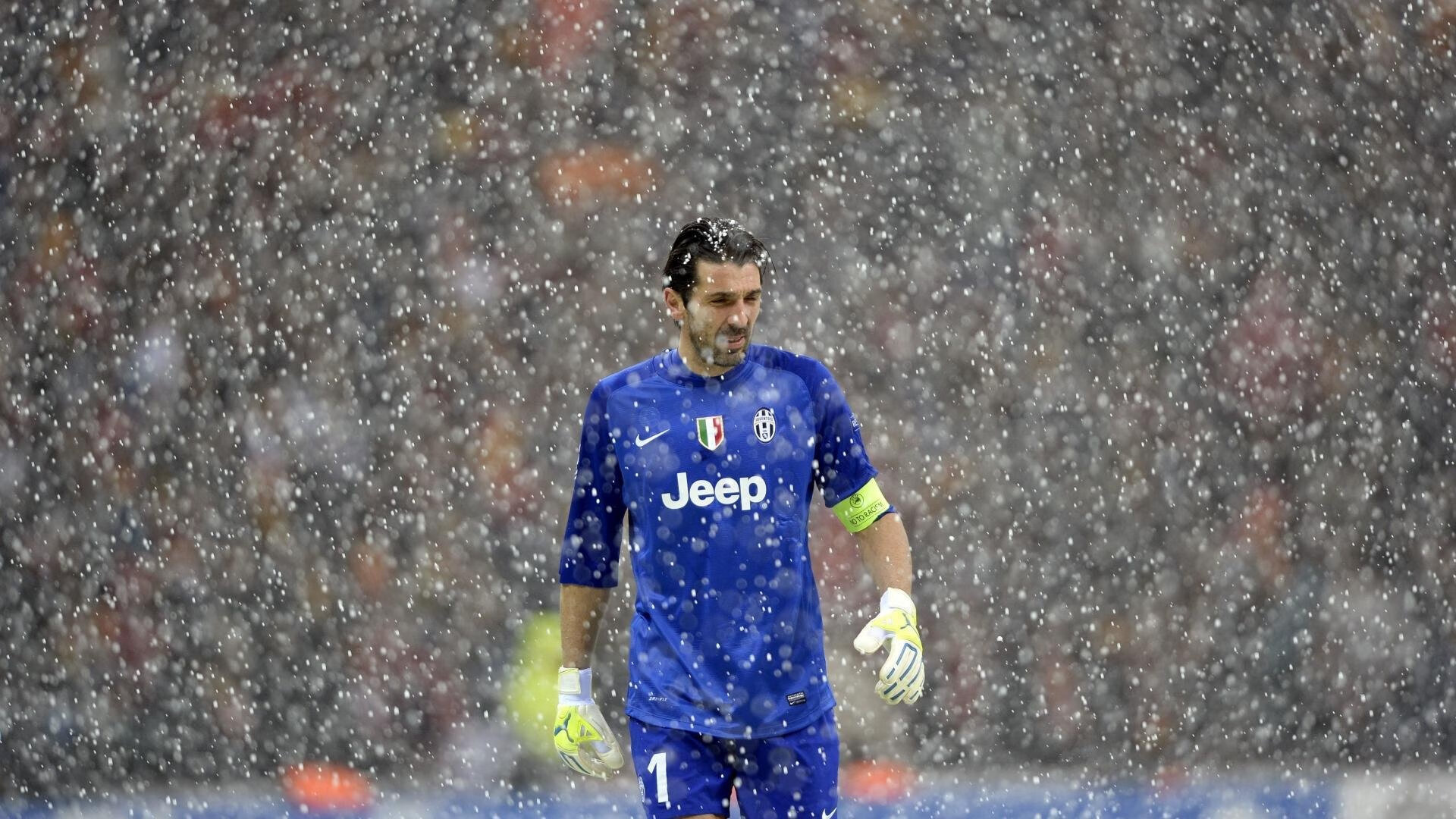 九游体育官方入口-数据之神的黄昏,美国力克丹麦夜,阿什拉夫以120公里时速撞碎足球旧约